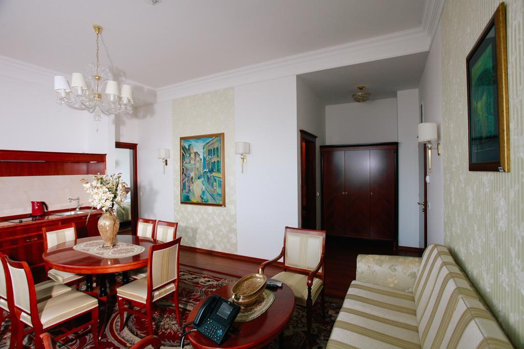 Apart-Hotel Integra Banja Luka Quarto foto